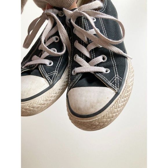 Kid's Unisex CONVERSE Black Canvas Chuck Taylor Low Top Sneakers Shoes, Size 1 - Picture 5 of 13